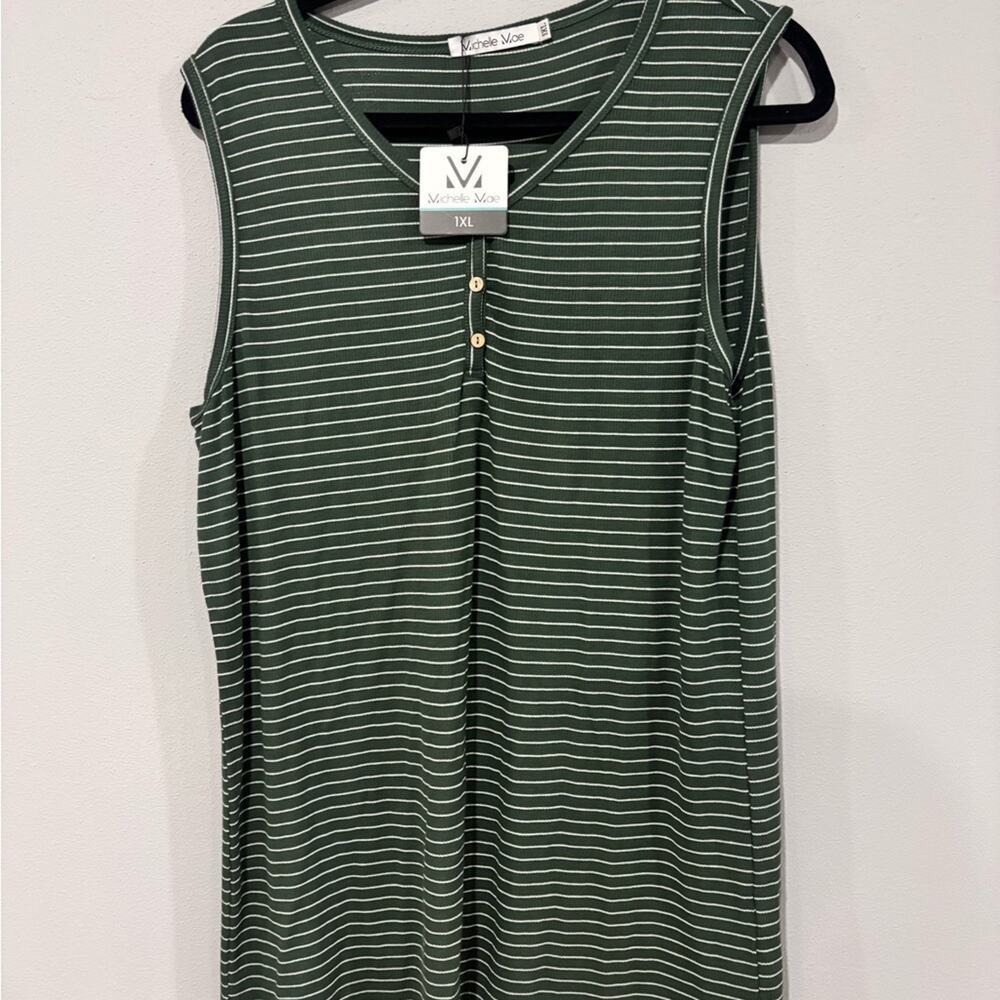 Michelle Mae Green Striped Women's Top - 1X - Picture 2 of 3